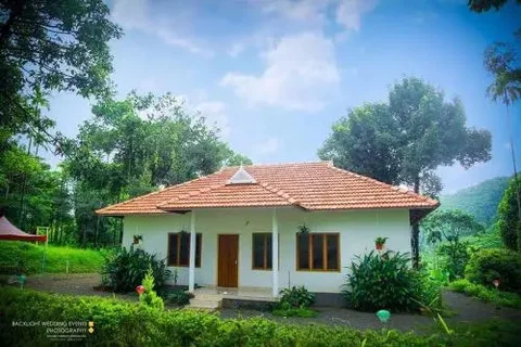 Какабе: Paithal Mount Cottage
