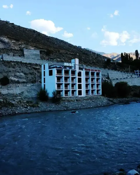 Каргил: Royal Inn Hotel