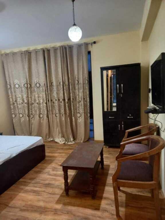 Каргил: Royal Inn Hotel