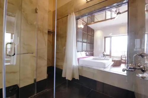 Казаули: Dippys Hotel