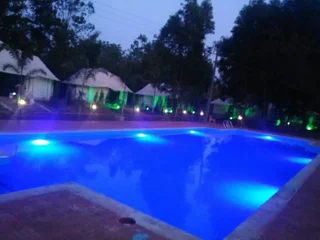 Лонда: Magenta Resort