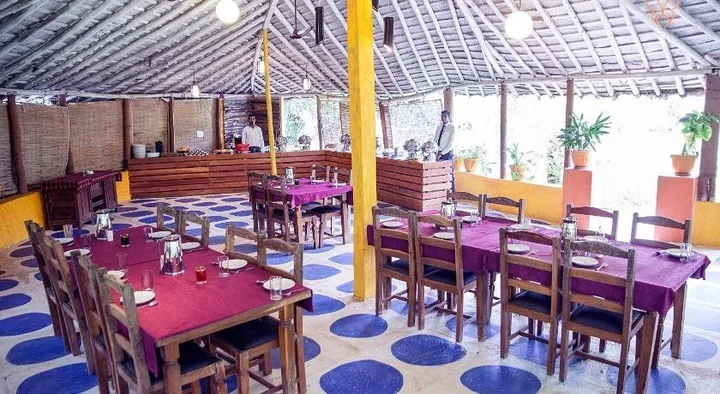 Лонда: Magenta Resort