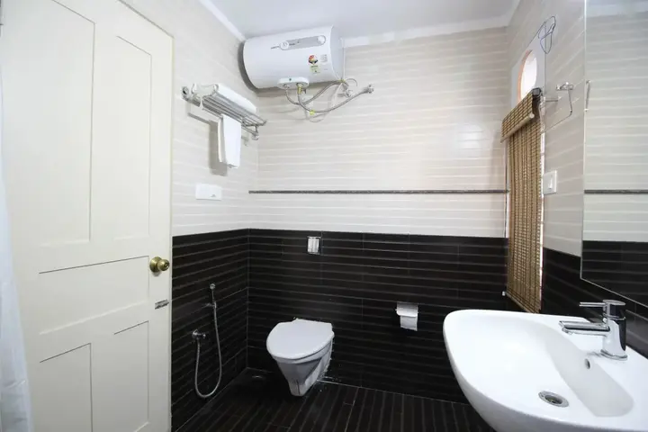 Бангалор: White Feather Hotel
