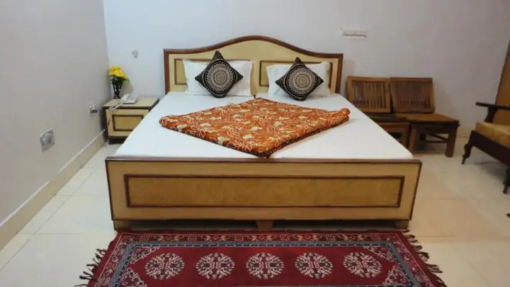 Агра: Hotel Swarajya Palace