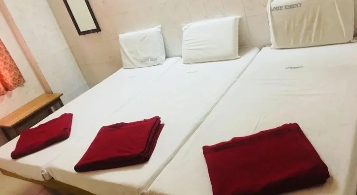 Тирупати: Sandeep Residency