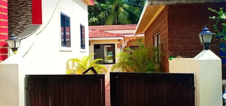 Вагатор: Vagator House Resort Near Vagator Beach