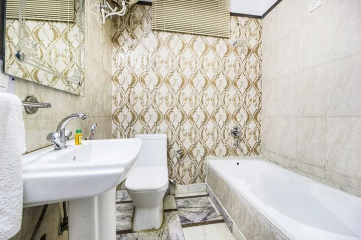 Агра: FabHotel Queen Palace