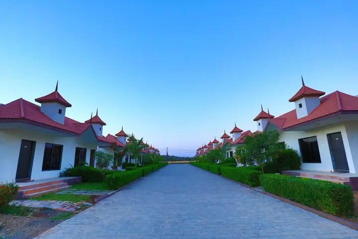 Junagadm: Vishal Lords Inn Gir Forest