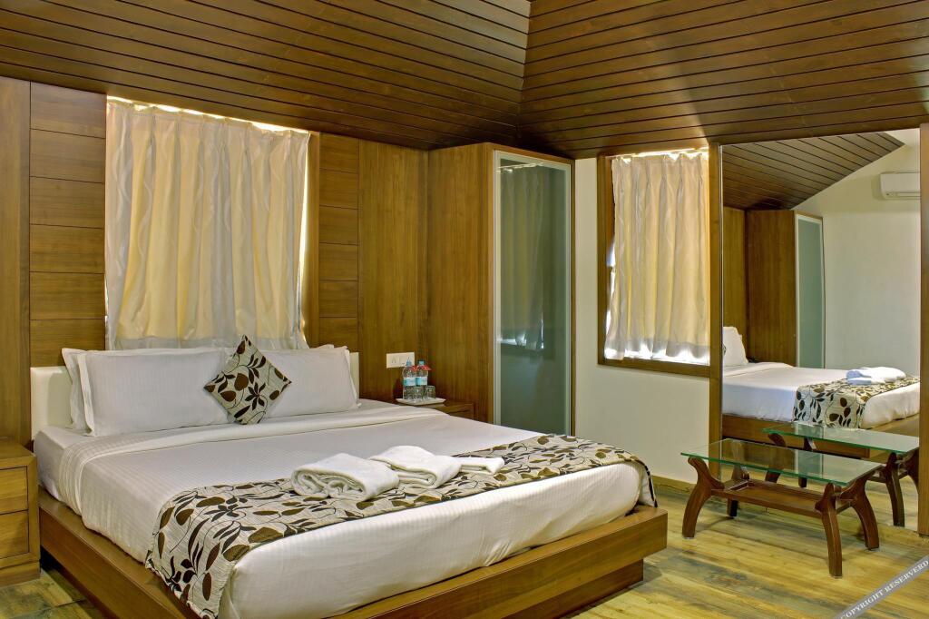 Junagadm: Vishal Lords Inn Gir Forest