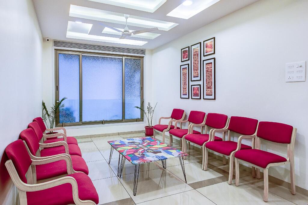 Индаур: Treebo Daksh Residency