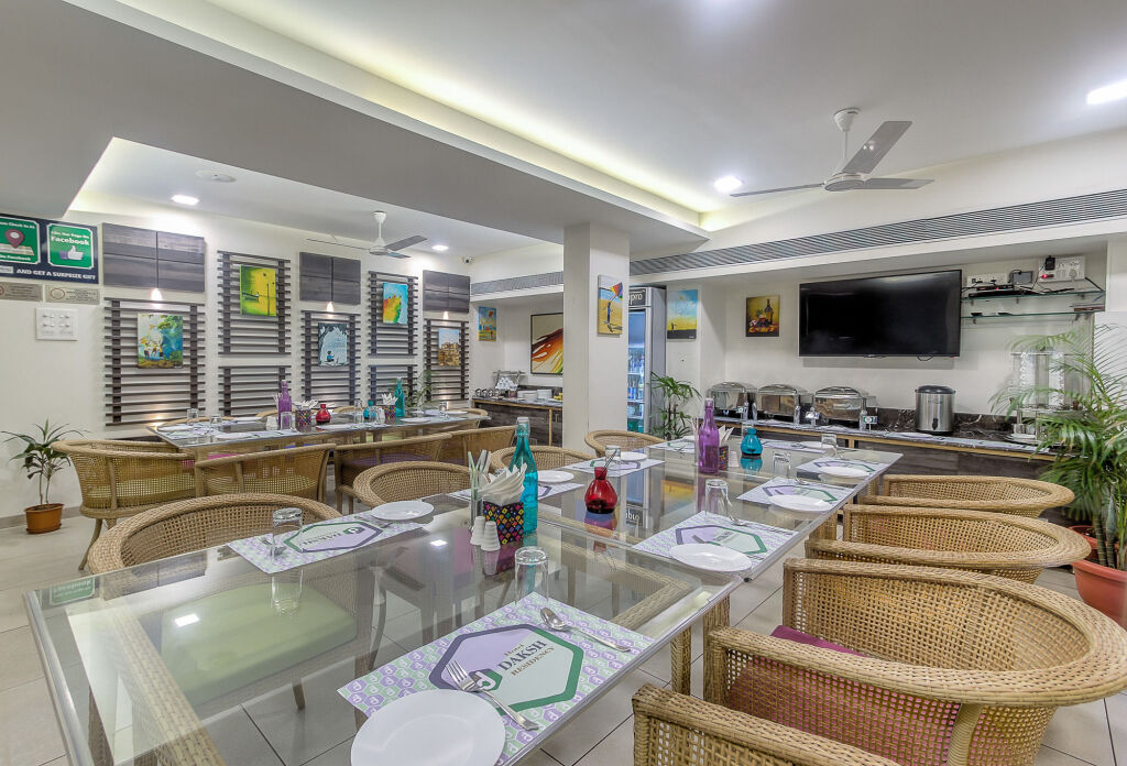 Индаур: Treebo Daksh Residency
