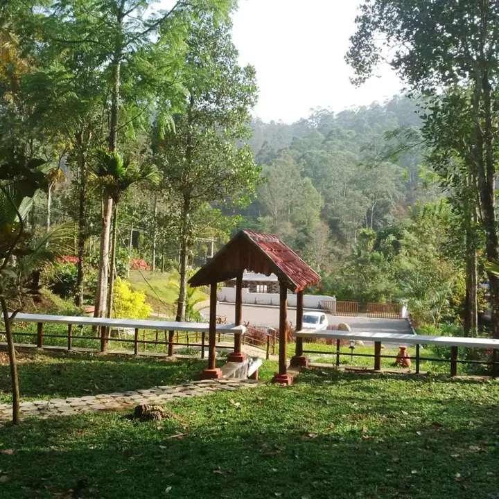Куттикканам: L&G Riverview Haven.