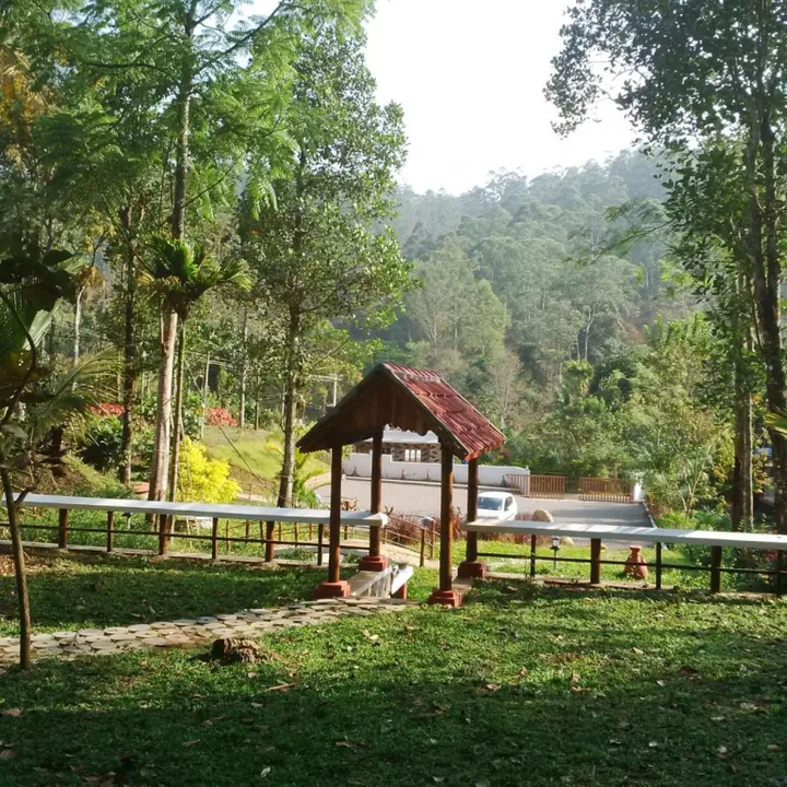 Куттикканам: L&G Riverview Haven.