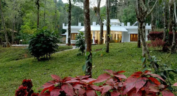 Куттикканам: L&G Riverview Haven.