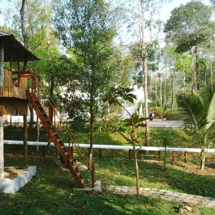 Куттикканам: L&G Riverview Haven.
