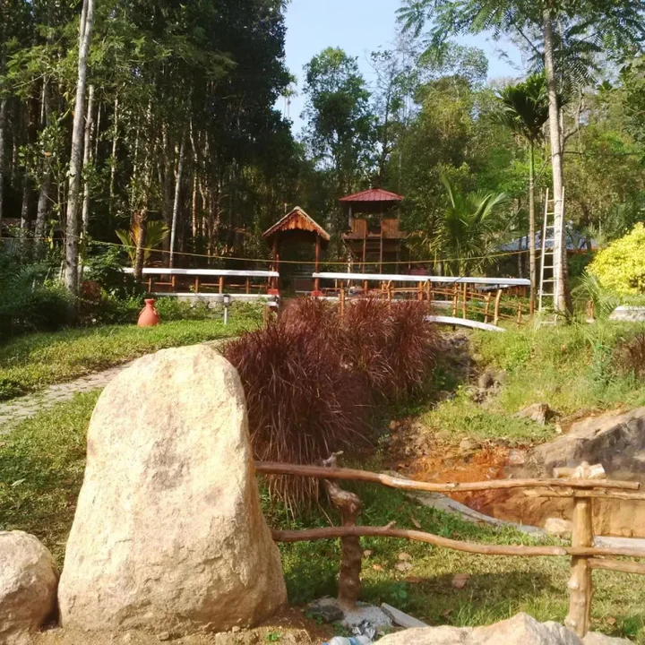 Куттикканам: L&G Riverview Haven.