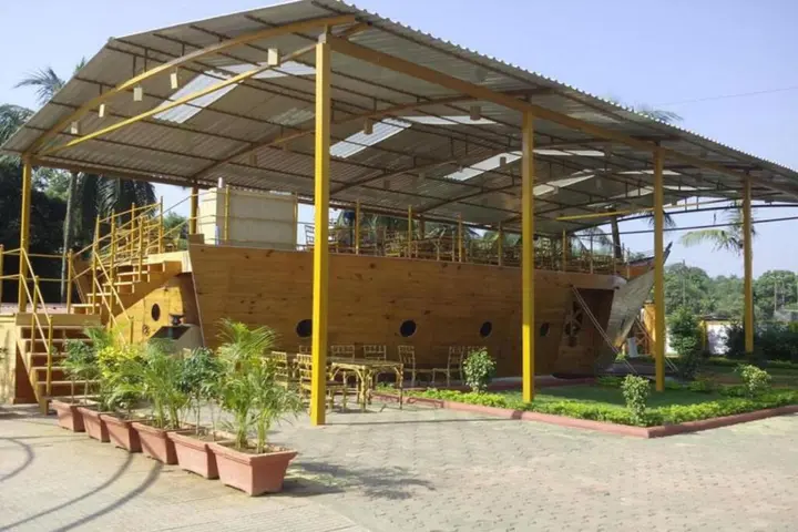 Тхане: Krishna Resorts and Water Park