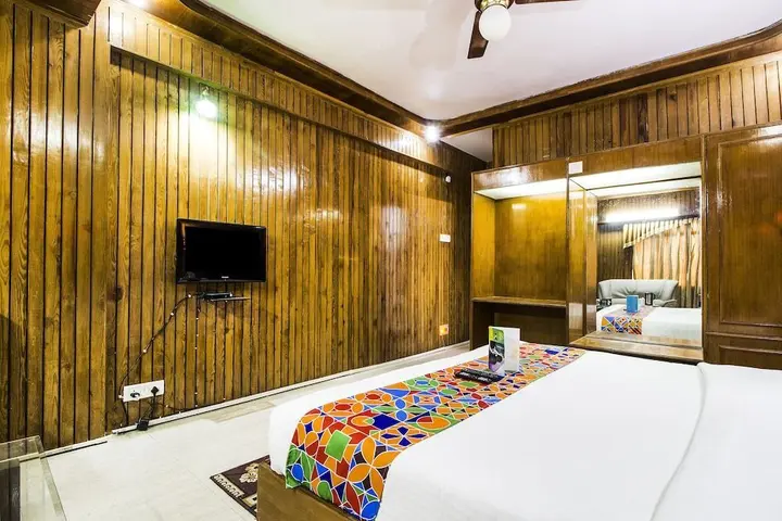 Канпур: FabHotel Mayfair Inn