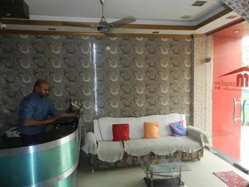 Канпур: Hotel Mangalam