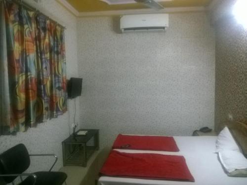 Канпур: Hotel Mangalam