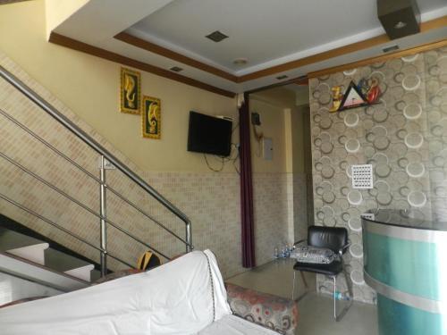 Канпур: Hotel Mangalam