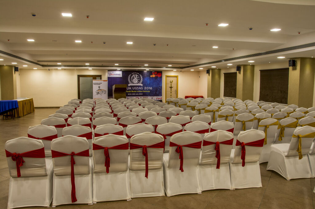 Висакхапатнам: Hotel Rockdale Clarks Inn Suites