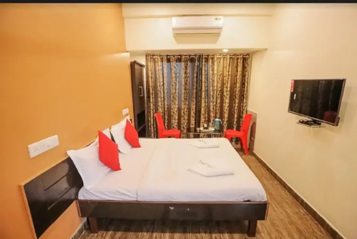 Лонавала: Vista Rooms at Wax Museum