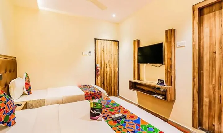 Мумбаи: FabHotel Ascot International