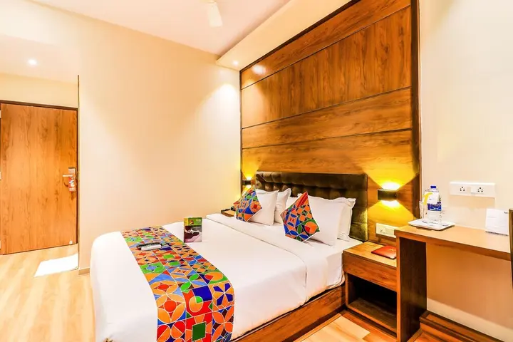 Мумбаи: FabHotel Ascot International