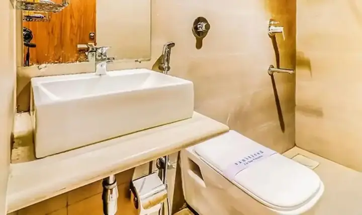 Мумбаи: FabHotel Ascot International