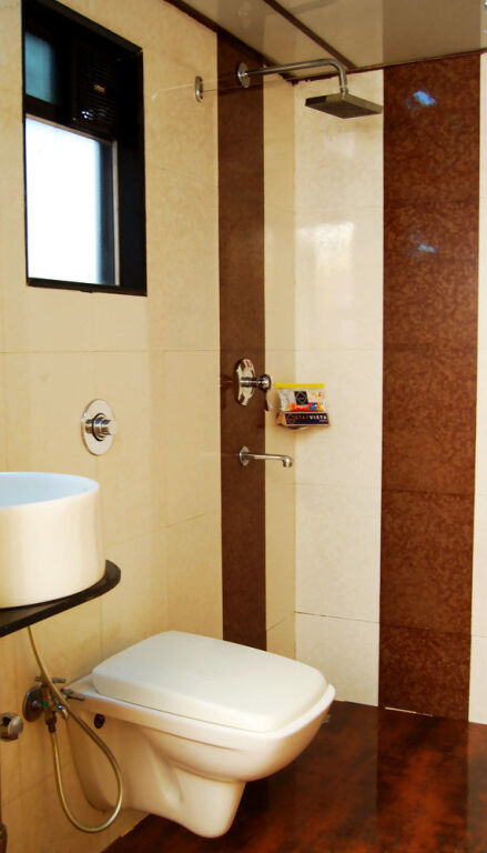 Тхане: Vista Rooms @ Thane Station