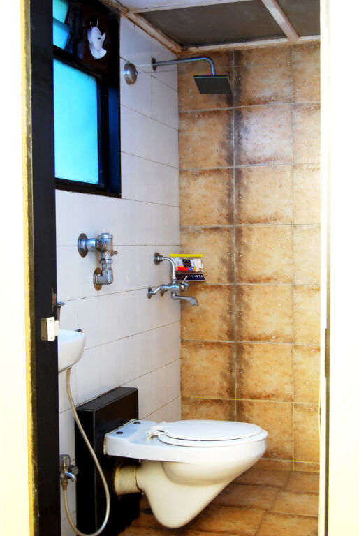 Тхане: Vista Rooms @ Thane Station