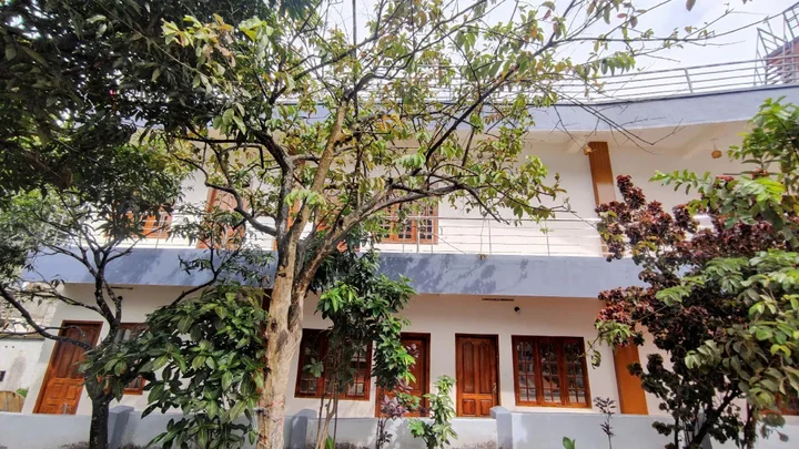 Кумили: Grand Periyar Residency,Near Kumily Busstation