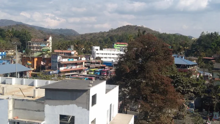 Кумили: Grand Periyar Residency,Near Kumily Busstation