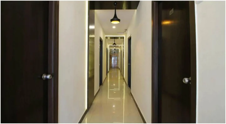 Мумбаи: Hotel Ashir Inn