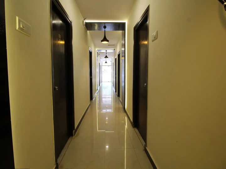 Мумбаи: Hotel Ashir Inn
