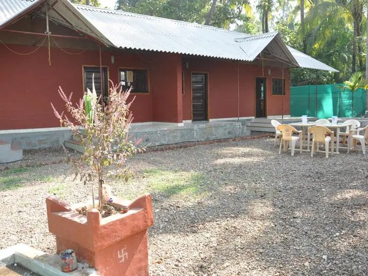 Киим: Rejoice Holiday Home