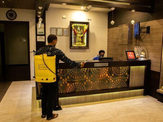 Хоспет: Hotel Swathi
