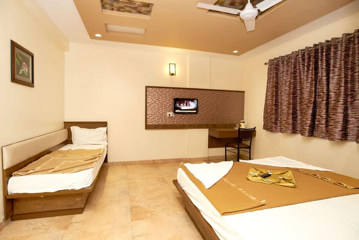 Ширди: Hotel Sai Suraj Park