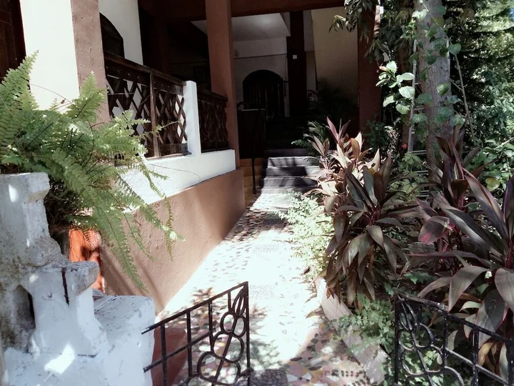 Бага: Braganza Guest House
