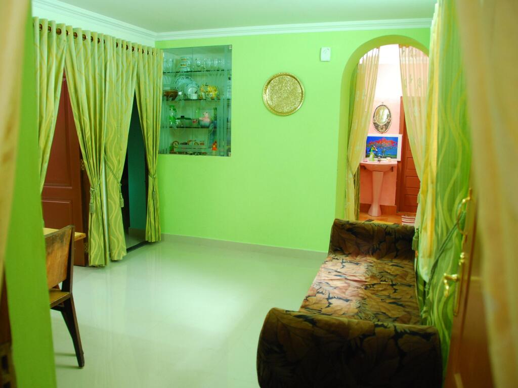 Муннар: Family Care Home Stay