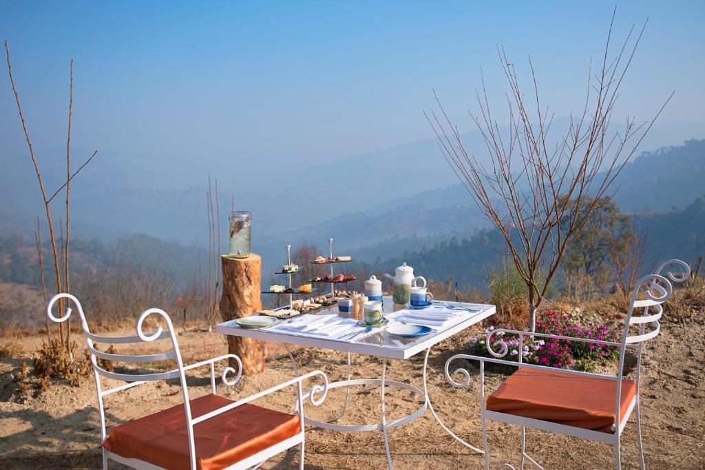 Наинитал: The Orchard at Peora Estates
