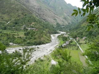 Банджар: Devat Farm Cottage Tirthan Gushaini