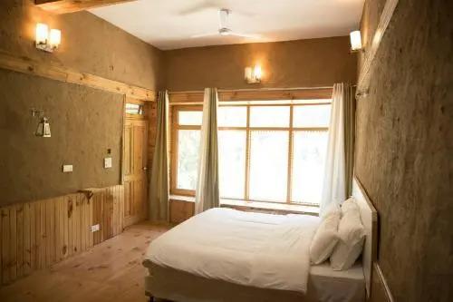 Банджар: Devat Farm Cottage Tirthan Gushaini