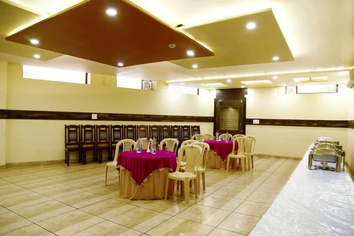 Джайпур: FabHotel Padmavati Palace Mansarovar