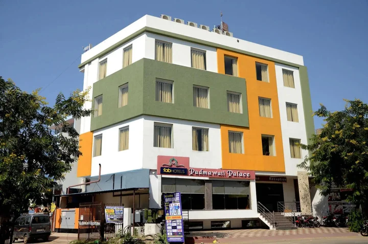Джайпур: FabHotel Padmavati Palace Mansarovar