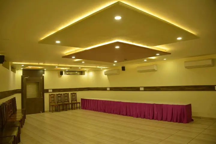 Джайпур: FabHotel Padmavati Palace Mansarovar