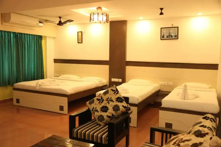 Салем: Hotel Karpagam International