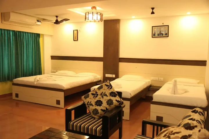 Салем: Hotel Karpagam International