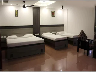 Салем: Hotel Karpagam International